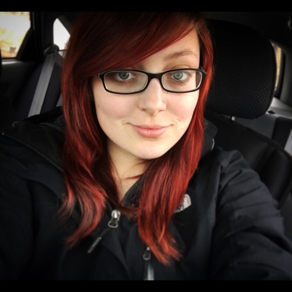 Meet your Posher, Kaitlin - Picture 1 of 1